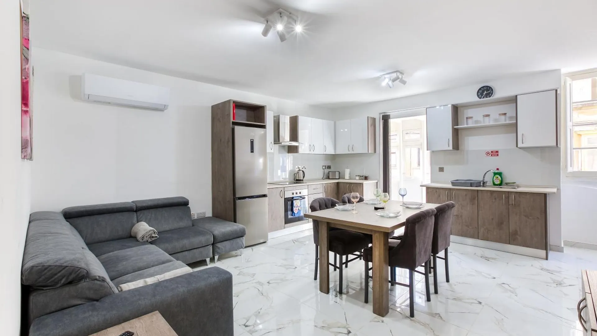 Brand New-2 Bedrooms Flat Gzira